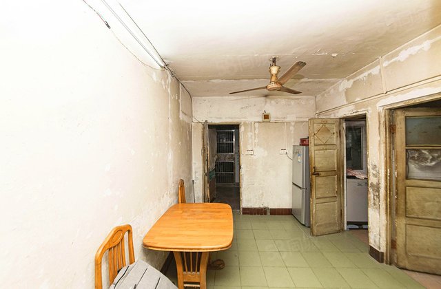 机械施工公司生活区2室1厅59.48㎡73.8万二手房图片