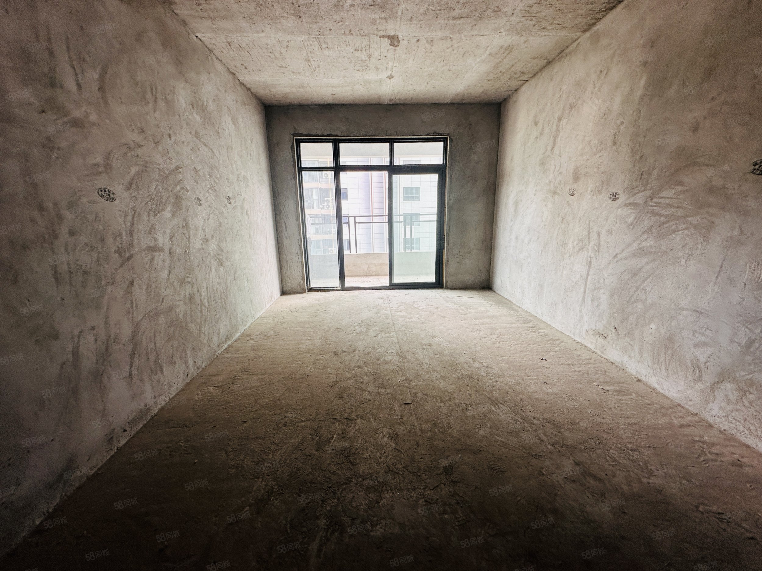 香山苑小区(张湾)3室2厅2卫106㎡南北78万