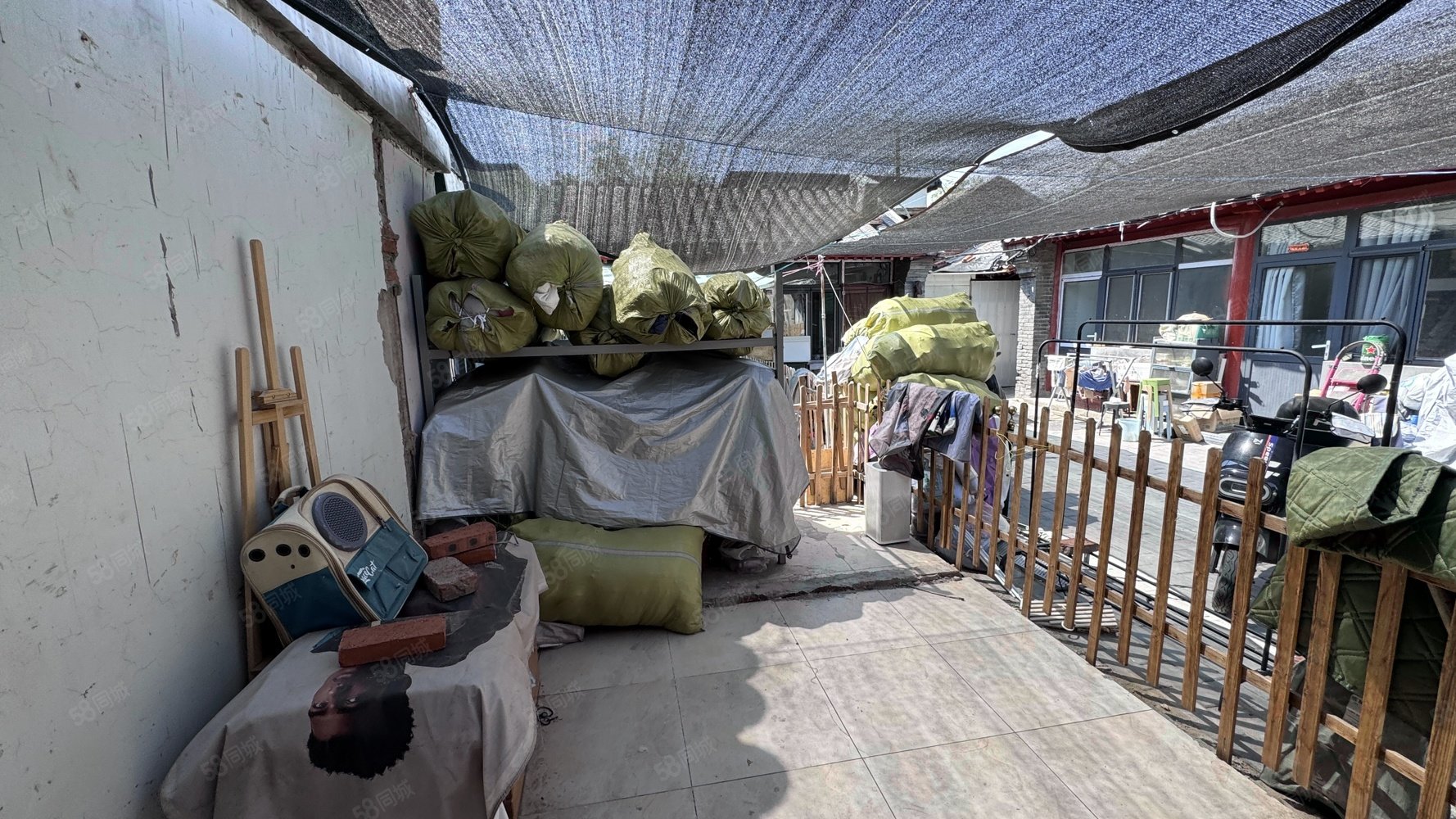 南玉帶胡同小區(qū)1室0廳0衛(wèi)15㎡南北300萬