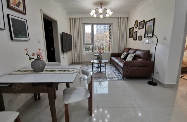 又猛 四万，一口价48.6万 电梯好楼层 送储免大税 新一中