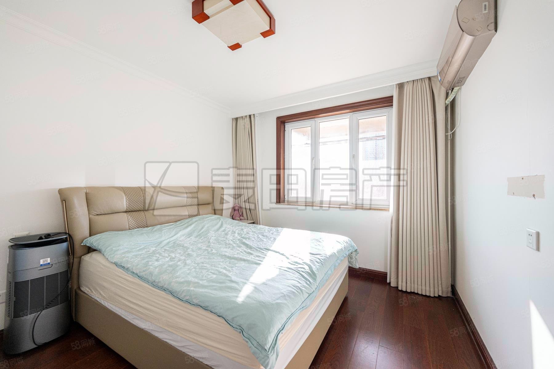 清芷園3室2廳2衛(wèi)124.99㎡南北1190萬