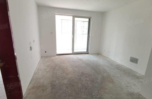 水岸花语 总层高11层洋房交工未住毛坯房 免大税