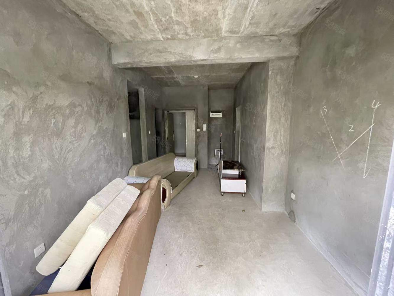 景秀双院2室1厅1卫60㎡南北18万