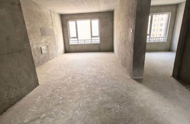 保利香槟国际2室2厅92㎡46万二手房图片