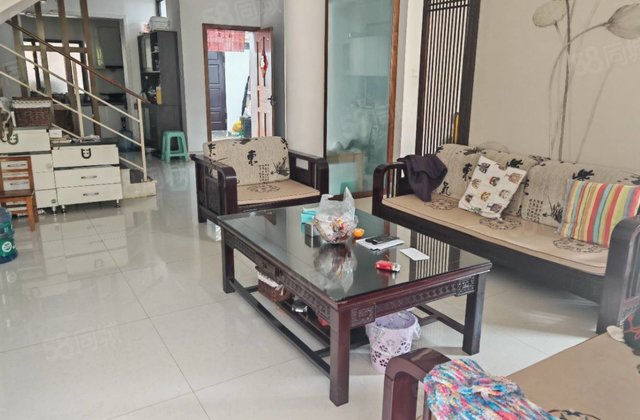 官房(四期)4室2厅210㎡202万二手房图片