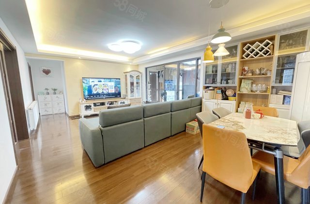 万科里金域滨江4室2厅133.36㎡220万二手房图片