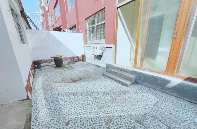 公路馨苑，凤凰台，东昌湖边一楼带院