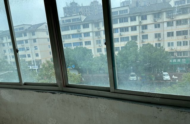 新昌大道西路101-111号小区2室1厅73.74㎡85万二手房图片