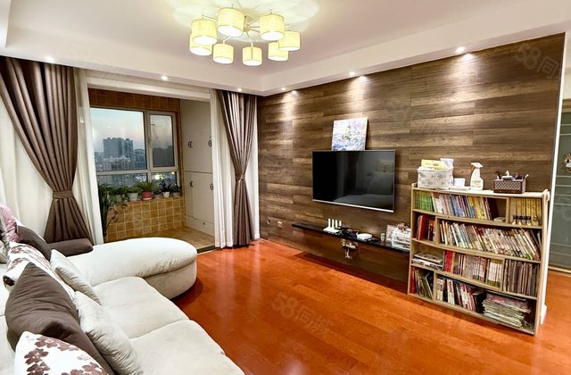 大润发公园旁中央丽都 房东直卖 精装拎包入住 急售价格可议