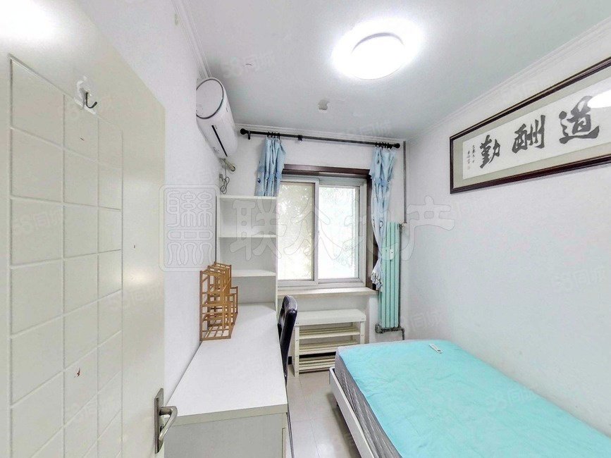 金華里2室1廳1衛(wèi)70.47㎡南北175萬