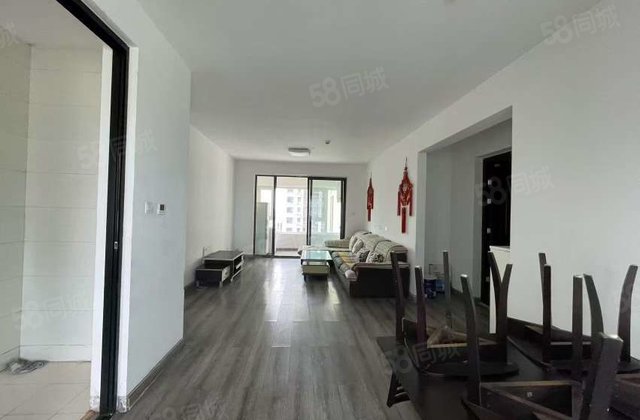 荣盛锦绣学府 129平 南北通透 简单装修 电梯房 看房方便