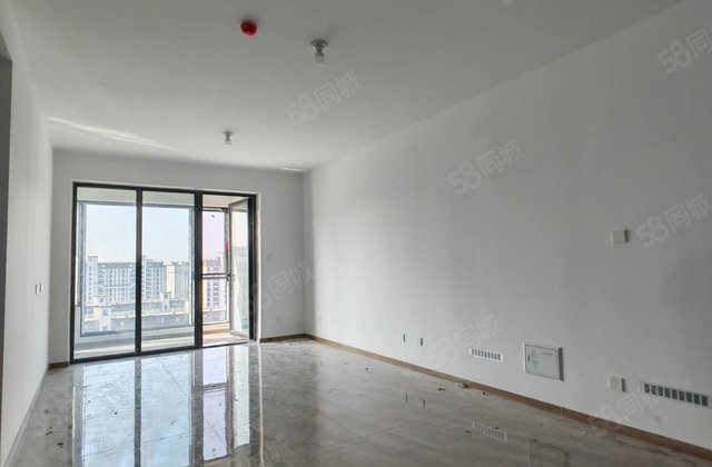 区政府   实验   城市芳华   大三室，新房未住