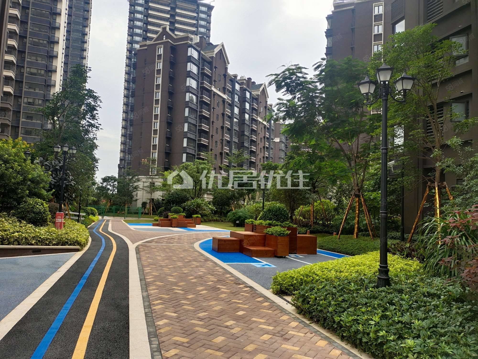 小区绿化好 户型方正4房 精装修,万科公园里-南宁58同城