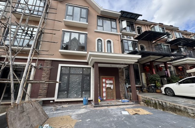 松林雅居(别墅)4室2厅200㎡190万二手房图片