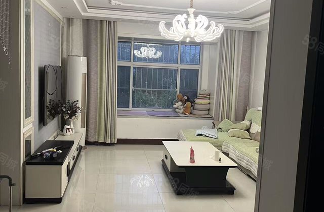 南二环经一路翡翠城 带车位储藏室 免大税  三室两厅两卫