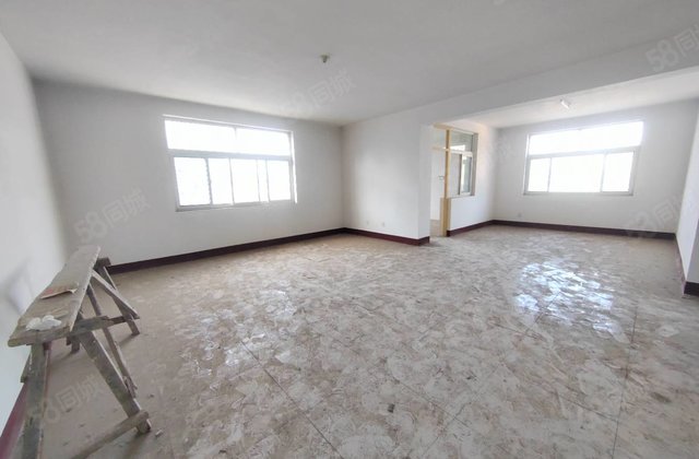 高新阳面车库！双阳台！中心医院家属院实验文轩外国语！九州国际