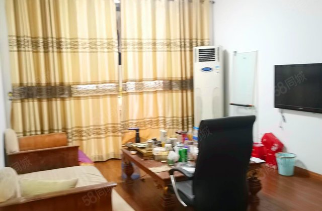 东湖山庄1室1厅77.45㎡112万二手房图片