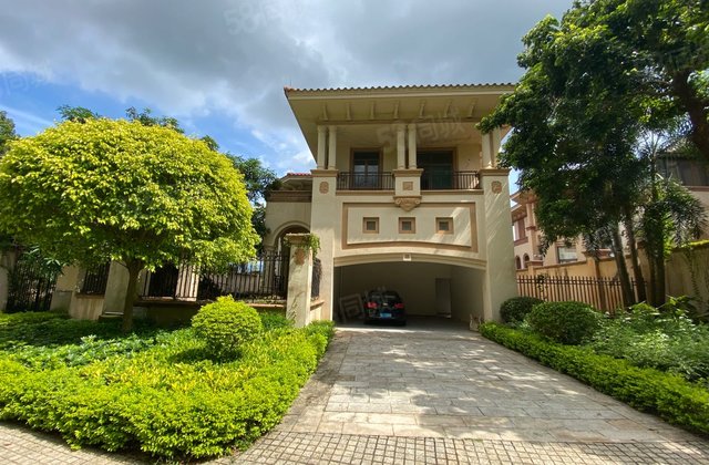 惠州二手房 惠城二手房  坐北朝南 坐拥天下 一线湖景独栋大别墅 家