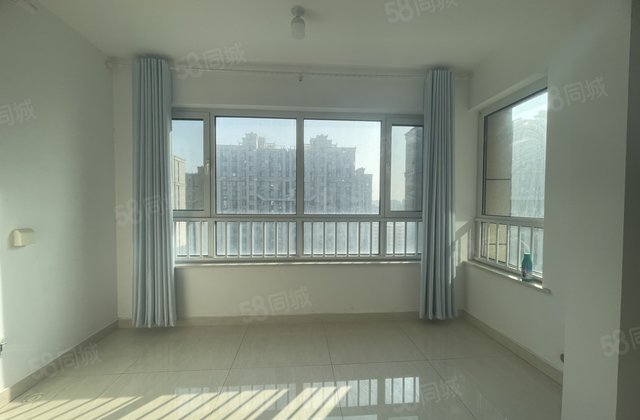 开发区  实验东昌中学星光和园小高层元宝户型有车位有储免大税