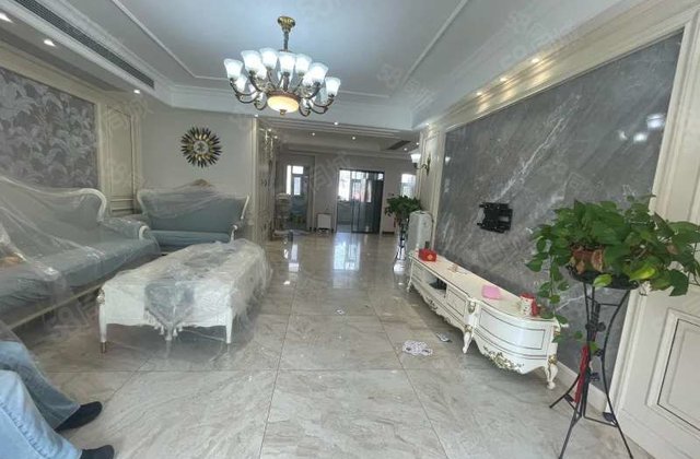 御润好家 财信君澜电梯洋房 家具家电带车位储藏室  实验