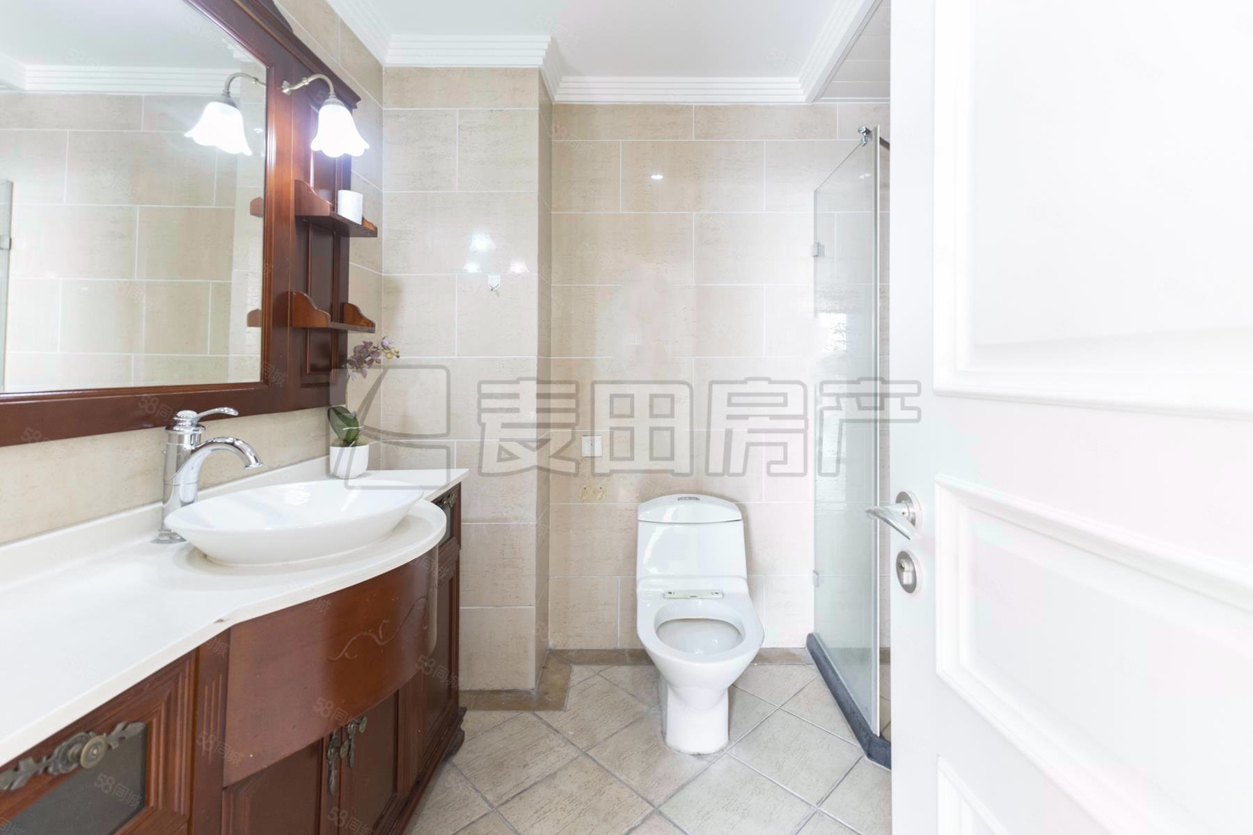 魯藝上河村(三區(qū))4室2廳4衛(wèi)263㎡南北3380萬(wàn)