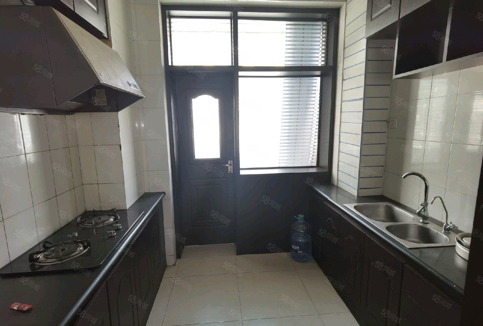 泰隆小区3室2厅1卫114.6㎡南38万