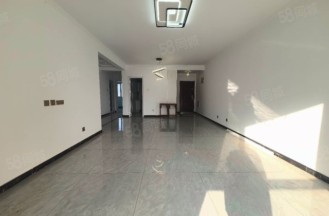 廊坊孔雀城大学里3室2厅110㎡55万二手房图片