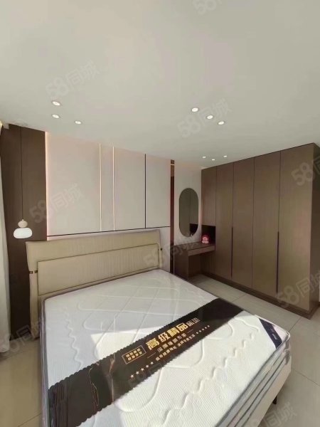 阅江城2室1厅1卫86㎡南北42万