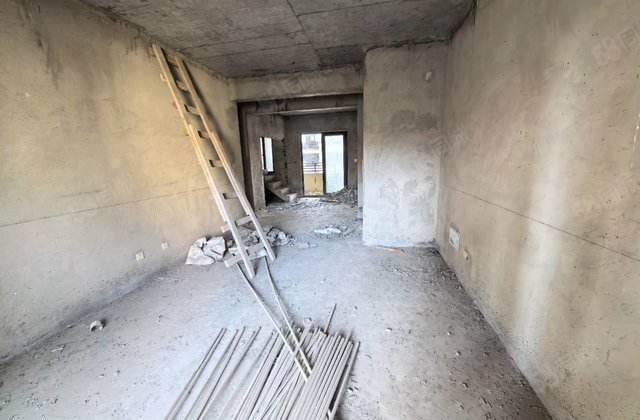 玖隆皇家公馆3室2厅116㎡62万二手房图片