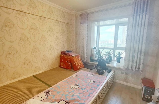 万科东湾半岛B区3室2厅137㎡95万二手房图片