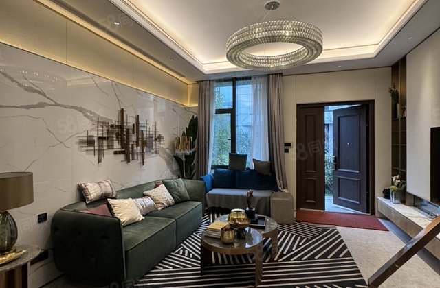 置地双清湾4室2厅248㎡209万二手房图片