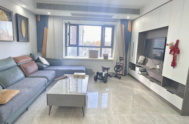 裕昌莲湖新城北区(9-38号楼) 商品房 带电梯 带车位精装