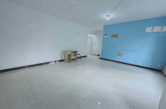 实验实验 电梯中楼层 湖边好房 免大税带储 户型方正随时看房