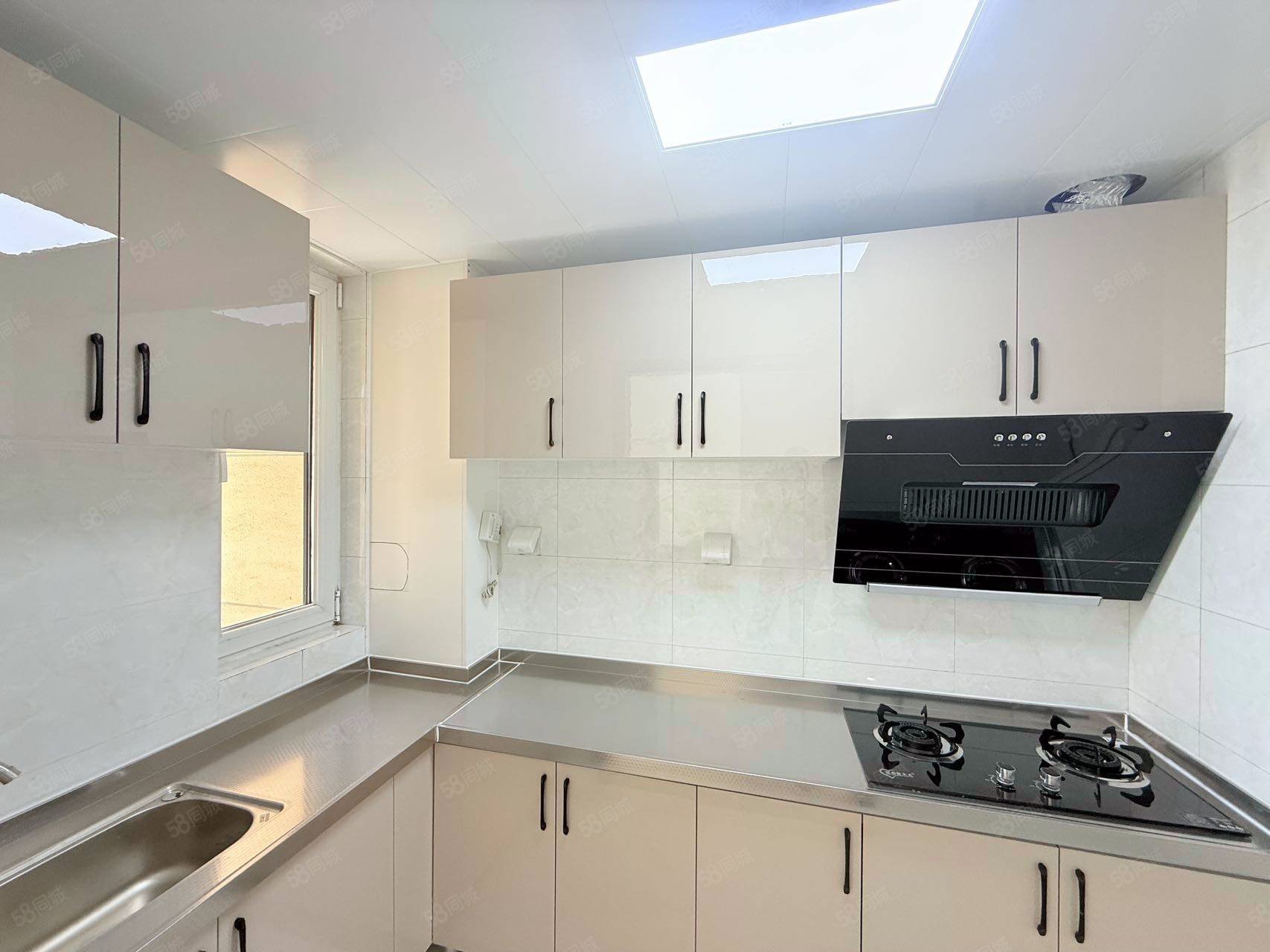 萬泉盛景園1室1廳1衛(wèi)58.27㎡南北256萬