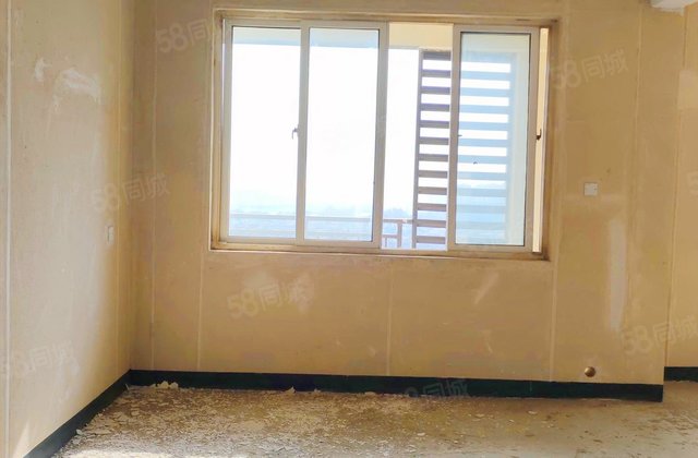 保利半山国际莱茵水岸3室2厅114㎡50万二手房图片