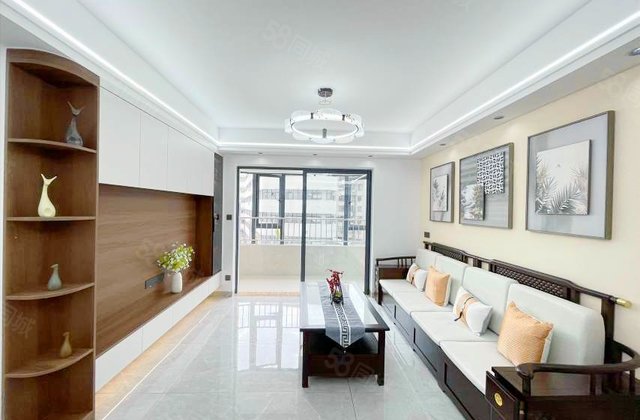 龙城新景3室2厅102.73㎡139万二手房图片