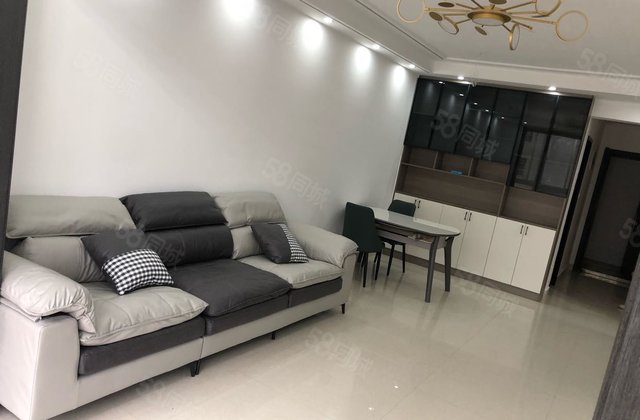 丽水名都 装修好 视野开阔  电梯房  可以隔小三室