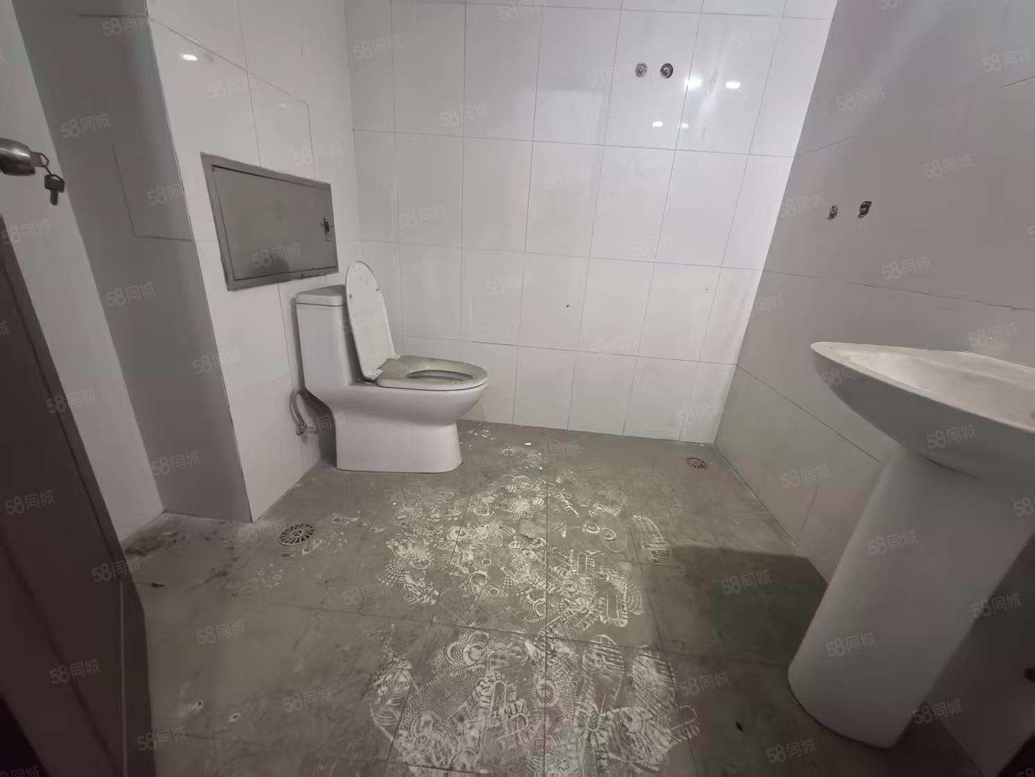 萬泉盛景園1室1廳1衛(wèi)58.27㎡南248萬