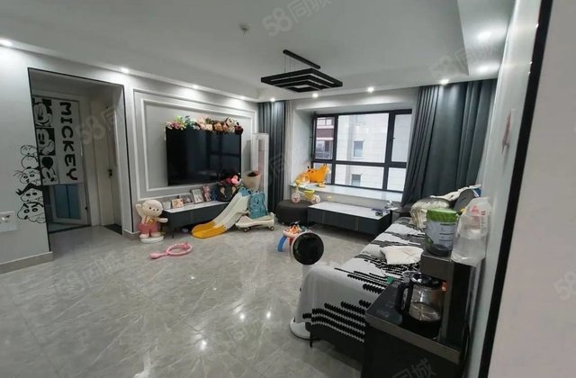 徒骇河边  莲湖新城精装  星光君园  三室