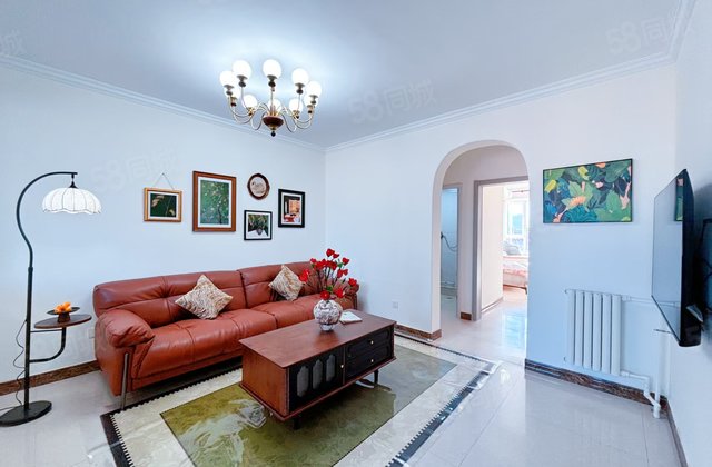 香江站前街铁路安民小区电梯精装3居送家具家电拎包住