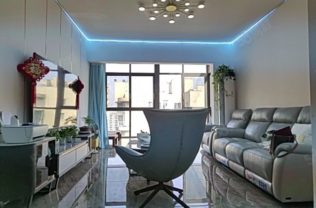 保利丁香郡3室2厅140㎡112万二手房图片