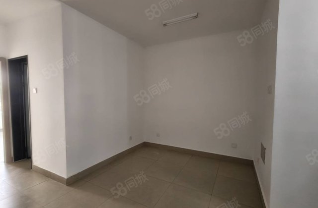 急售，望湖小区，文轩集团中学附近，总高6层