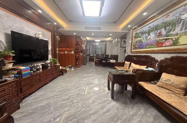 栖霞府南苑4室2厅135㎡119.8万二手房图片