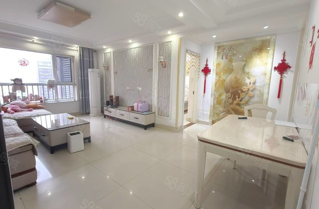 水岸花语大平方，三室两厅两卫带车位地下室免大税精装修