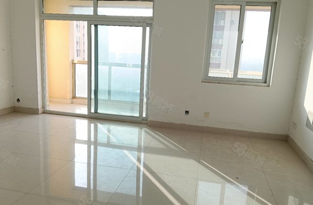 电大附近，金田阳光，新房未住，三室双卫，朗悦府对过