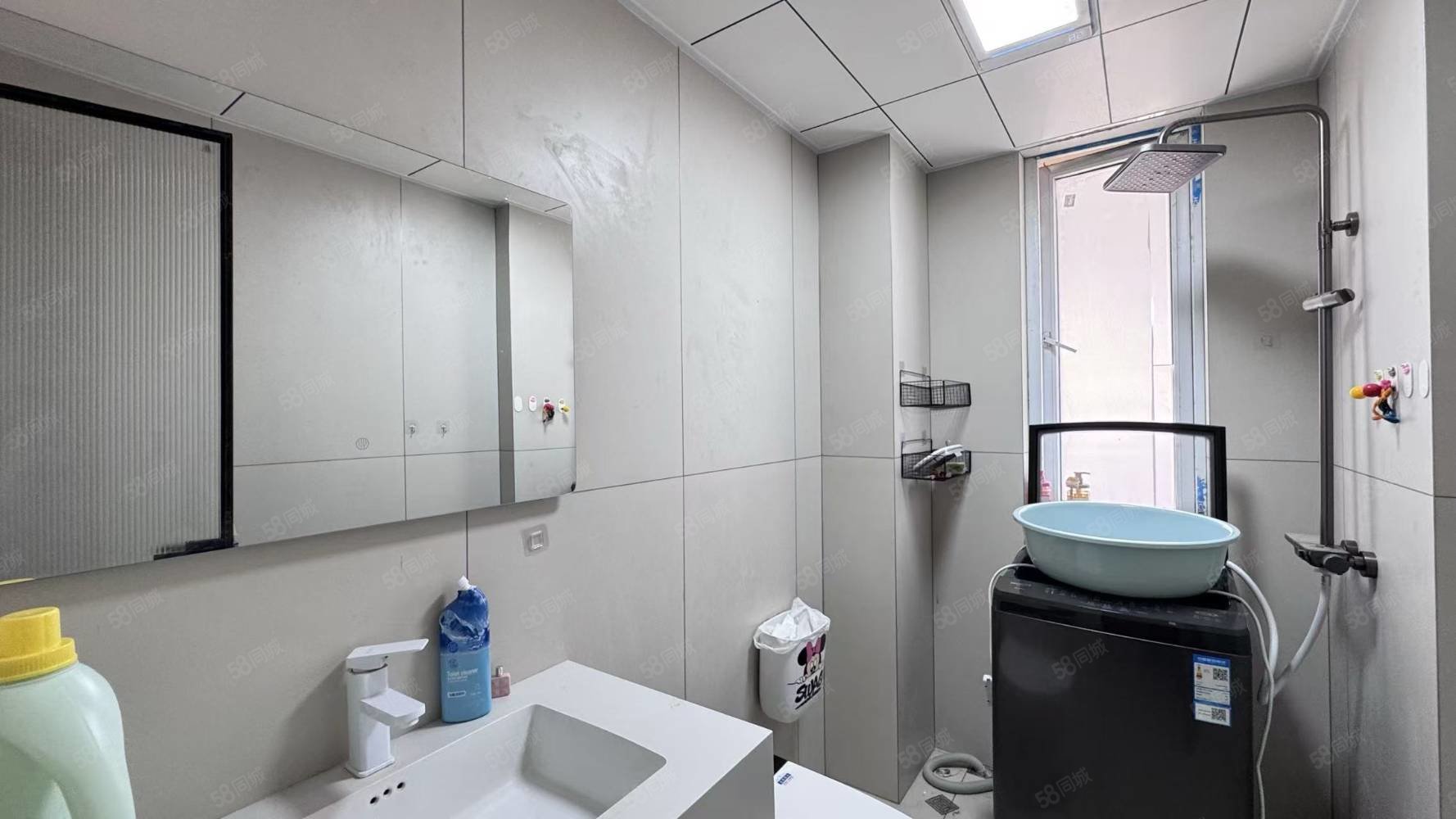 合景泰富云湖天镜3室2厅2卫110㎡南北73.8万