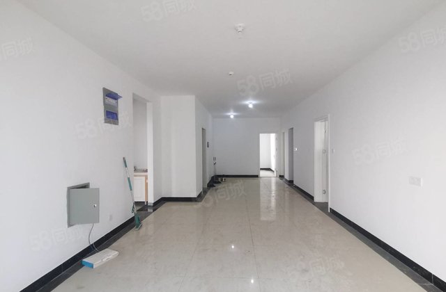 中央帝景中央丽都 公园旁 大润发 慧德六中 免大税随时看房