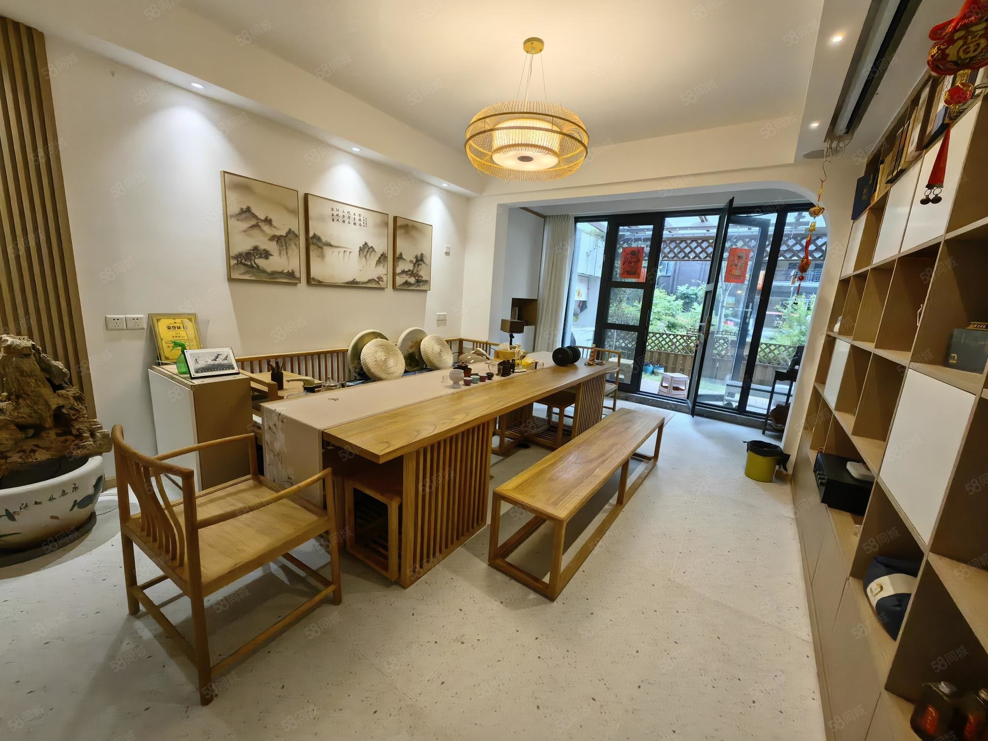 东宸花园3室2厅2卫128㎡南北78万