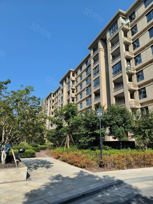 卡森卫星城华庭园