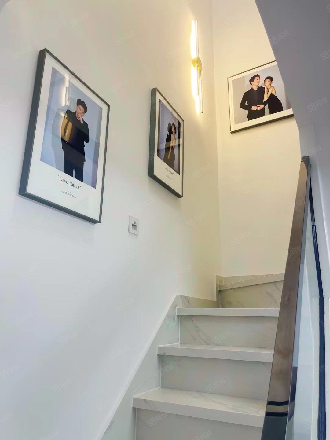 旅游新村3室1廳2衛(wèi)133.21㎡南365萬(wàn)